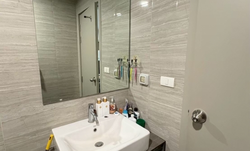 คอนโดพร้อมอยู่ ติดรถไฟฟ้า รีบขายด่วน ขายต่ำกว่าราคาแรกซื้อ