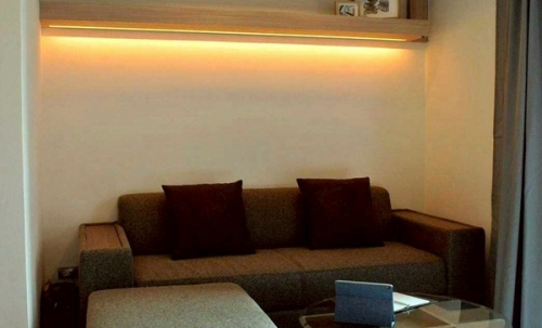 For sale RHYTHM SUKHUMVIT 36-38 ใจกลางทองหล่อ ใกล้ BTS ชั้น 10 วิวสระ โทร 094-9963362