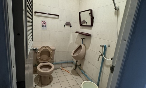 ให้เช่าทาวเฮ้าส์ 3 ชั้น พร้อมอยู่ หมู่บ้าน สินทวีแกรนด์วิลเลจน์ ใกล้ห้างเซ็นทรัล,บิ๊กซี พระราม2 โทร 081-8218151