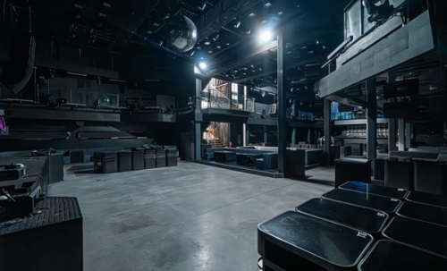ปล่อยเช่า อาคาร 3 ชั้น (2,100 ตรม.) ทำเลใจกลางเอกมัย ปัจจุบันตกแต่งเป็น Nightclub สามารถดำเนินธุรกิจต่อได้ทันที โทร 090-6360022