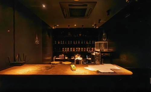 ปล่อยเช่า ผับ ไนต์คลับ (Nightclub) เซ้งอาคาร 3 ชั้น 2,100 ตรม. ทำเลใจกลางเอกมัย สามารถดำเนินธุรกิจต่อได้ทันที โทร 090-6360022