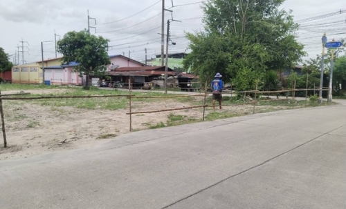 ขายที่ดิน 198 ตร.ว. ทำเลทอง ในแหล่งชุมชน ติดถนน อ.พานทอง จ.ชลบุรี โทร 0953157555
