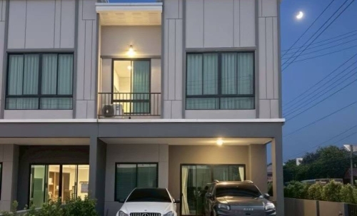 ขายทาวน์โฮม 2 ชั้น 4 ห้องนอน 4 ห้องน้ำ มีห้องน้ำในตัว 3 ห้อง สวนหลวงวิลล์ นิรันดร์วิลล์ 3 – ประเวศ, กทม.