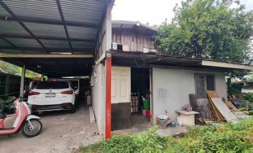 ขายที่ดินราคาถูก พร้อมบ้าน 2 ชั้น 101 ตร.ว. เมืองร้อยเอ็ด ทำเลดีเข้าออกสะดวก ใกล้แหล่งชุมชน และสถานที่สำคัญ โทร 063-2825635