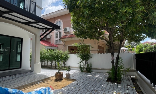 หมู่บ้านชัยพฤกษ์ ถนนวัดลาดปลาดุก บ้านเดี่ยว 2 ชั้น  ตกแต่งใหม่ ซอยวัดลาดปลาดุก มีพื้นที่เยอะ  ราคาจับต้องได้