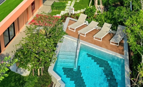 dcondo sense Bangsaen คอนโด ใกล้ ม.บูรพา พร้อมอยู่แต่งครบ Fully Furnished โทร 093-1681685