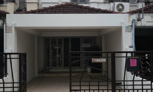 ขายทาวน์เฮ้าส์ 2 ชั้น ฟรีโอน หมู่บ้าน สิรีนเฮ้าส์ วัชรพล รีโนเวทใหม่ พร้อมอยู่ ใกล้ทางด่วนรามอินทรา โทร 086-3744534