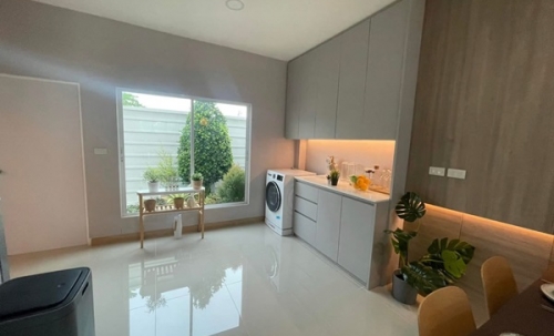 ปล่อยเช่าทาวโฮม2ชั้น ถนนเทิดราชัน เขตดอนเมือง เพียง7นาทีจากสนามบินดอนเมือง พื้นที่ใช้สอยในบ้านมากถึง 122 ตร.ม.