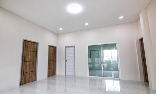 เจ้าของขายเอง บ้านเดี่ยวใหม่ พนัสนิคม หนองเหียง ใกล้331 75.8ตร.ว. 2.39ล. ฟรีโอน โทร 099-4464142