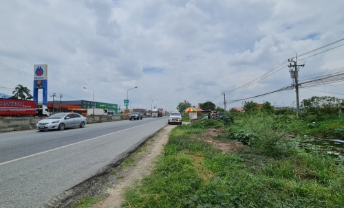 ให้เช่าที่ดินทำเลทอง 5 ไร่เศษ ติดถนนบางบัวทอง-สุพรรณบุรี (ทล.340) ฝั่งขาออก