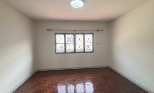 ขายทาวน์เฮ้าส์ 2 ชั้น ฟรีโอน หมู่บ้าน สิรีนเฮ้าส์ วัชรพล รีโนเวทใหม่ พร้อมอยู่ ใกล้ทางด่วนรามอินทรา โทร 086-3744534