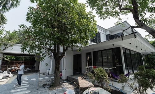 ขายบ้าน หมู่บ้าน ลัดดารมย์ อิลิแกรนช์ ราชพฤกษ์-รัตนาธิเบศ นนทบุรี รีโนเวทใหม่ ทำเลสวย โทร 0944836998