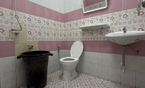 ทาวน์เฮ้าส์ รีโนเวทใหม่ ให้เช่า ม.นิราวิลล์ ฝั่งตรงข้าม สวนอุตสาหกรรม จงสถิตย์ ใกล้ซอย บางบอน 5 โทร 0935109099