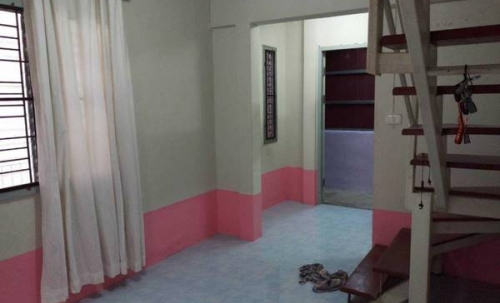 ให้เช่าบ้าน 2ชั้น โคราช ราคาถูก โครงการ เอื้ออาทรโชคชัย อ.โชคชัย จ.นครราชสีมา พร้อมแอร์ ใกล้มหาวิทยาลัยรามคำแหง โทร 080-6354406