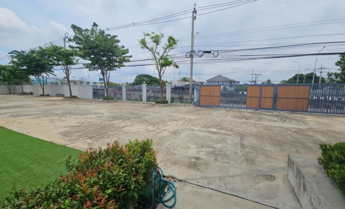 ให้เช่าที่ดินพร้อมอาคารสำนักงาน หอพักพนักงาน และสิ่งปลูกสร้าง ทำเลพุทธมณฑลสาย 1