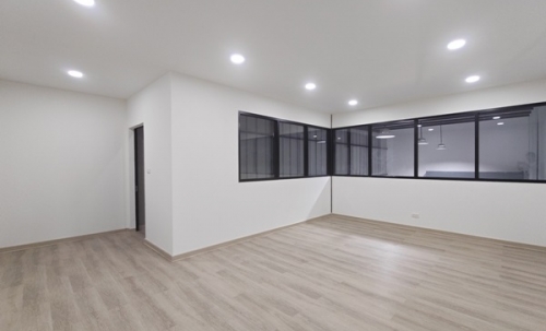 BIZSPACE | ให้เช่าพื้นที่ธุรกิจ พร้อมสำนักงานให้เช่า ทำเลศักยภาพ บนถนนประดิษฐ์มนูธรรม โทร 098-7686969