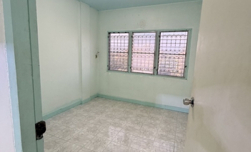 ให้เช่าทาวเฮ้าส์ 3 ชั้น หมู่บ้าน สินทวีแกรนด์วิลเลจน์ ใกล้ห้างเซ็นทรัลพระราม2 พร้อมอยู่ โทร 081-8218151