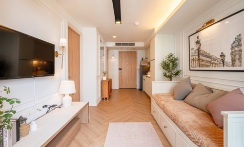 The Nest Ploenchit | Newly Renovated 1BR in Prime CBD — Move-in Ready Tel 062-992-5599
