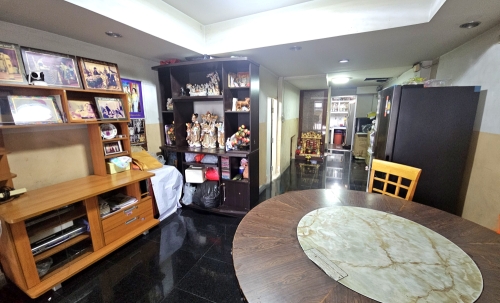 #ขายด่วน ตึกแถว 3.5 ชั้น ติดถนนรัชดาภิเษก-ตลาดพลู  ทำเลทองฝั่งธนฯ ตรงข้ามตลาดเฟิร์สวัน เดินชิลล์ไป BTS ตลาดพลู แค่ 500 เมตร!